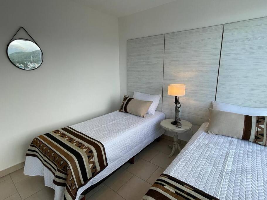 Ocean & Mountain View Apartment Ushuaia Exterior photo