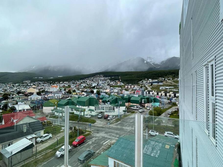 Ocean & Mountain View Apartment Ushuaia Exterior photo