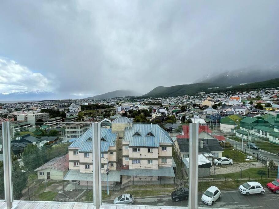 Ocean & Mountain View Apartment Ushuaia Exterior photo